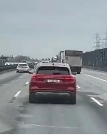 Yerli otomobil TOGG, Almanya'da görüldü